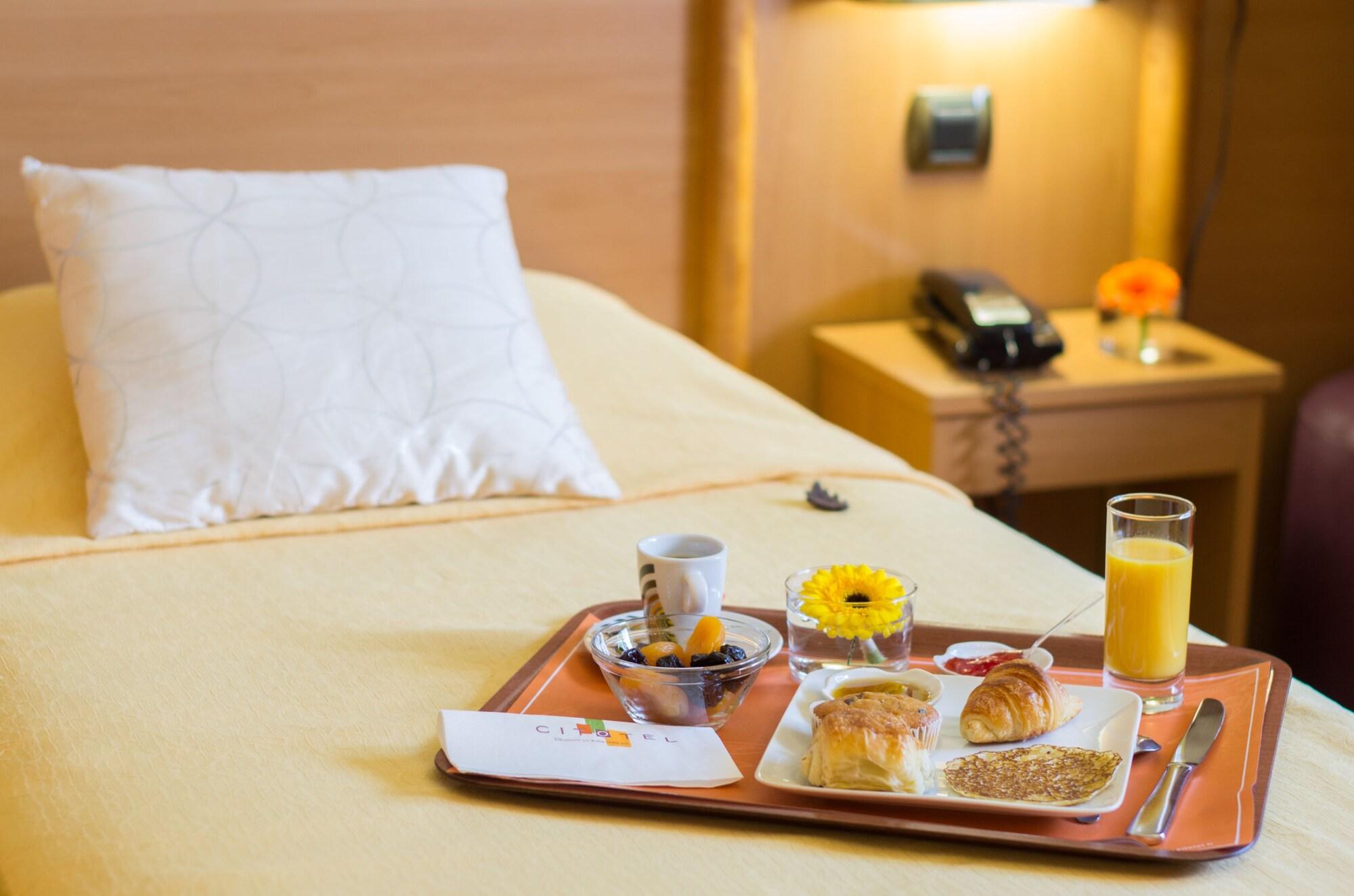 Cit'Hotel Avantici Гап Екстер'єр фото