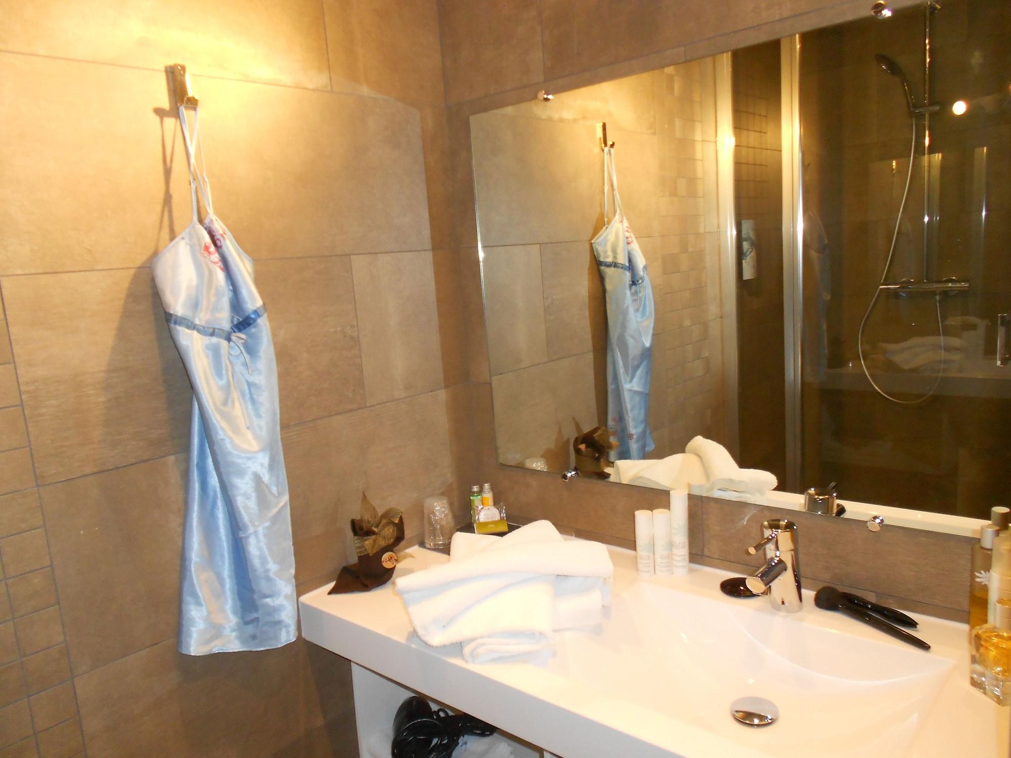 Cit'Hotel Avantici Гап Екстер'єр фото